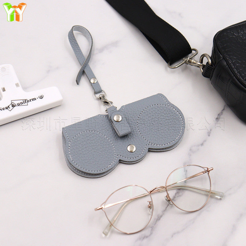 Wholesale PU Eyes Organizer Keychain